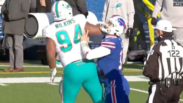 josh-allen-shove-wild-card